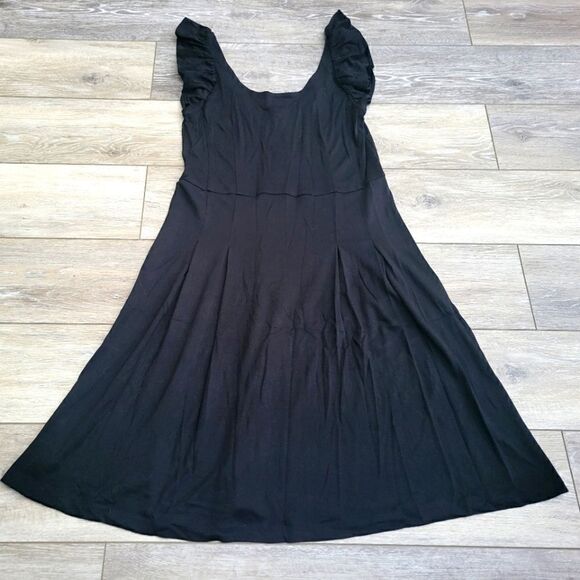 Loft Women's Black Little Mini Dress Size 2 ruffle sleeves fit & flare like new - Picture 1 of 9